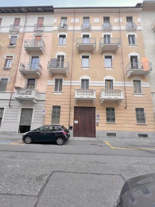 Appartamento Spazioso Vicino Al Centro Turin Ngoại thất bức ảnh
